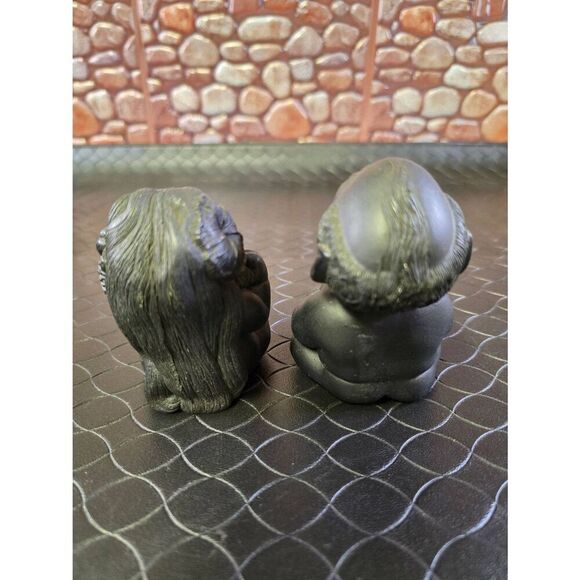 Coco Joes Hawaiian Lava Sculpture-Chubby Male and Female - Picture 4 of 11